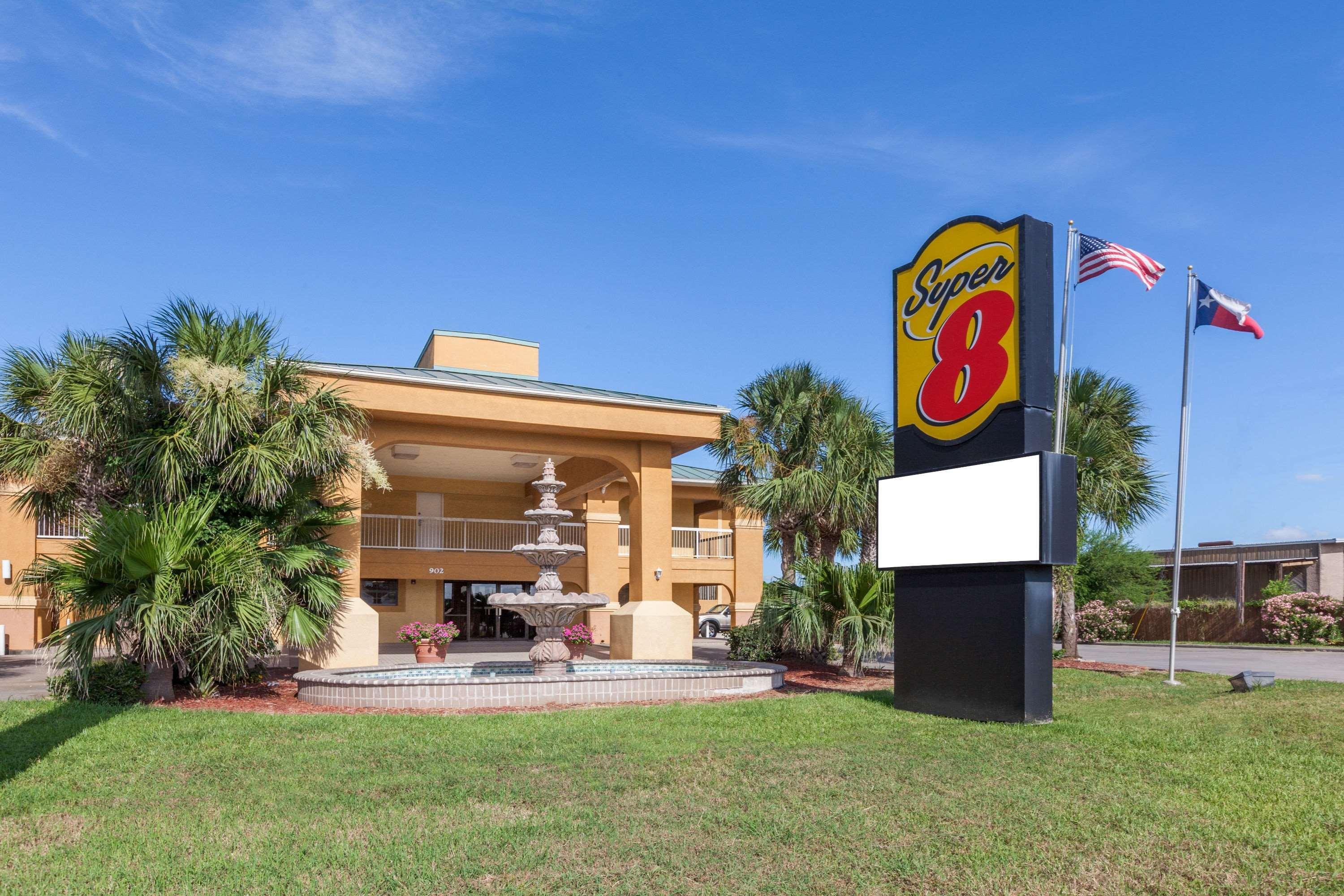 Super 8 By Wyndham Corpus Christi Hotell Exteriör bild